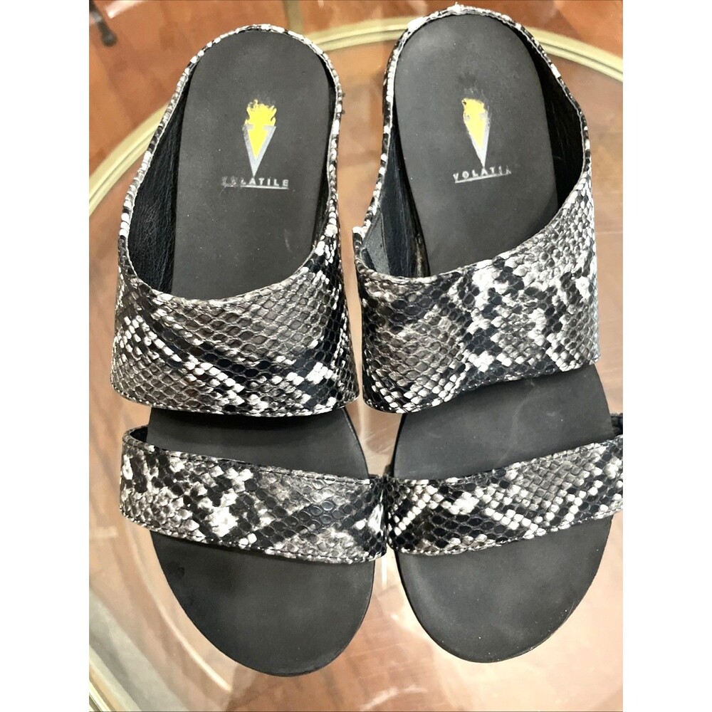 Volatile Wedge Sandals Sz 7 black, gray, White Snakeskin Print